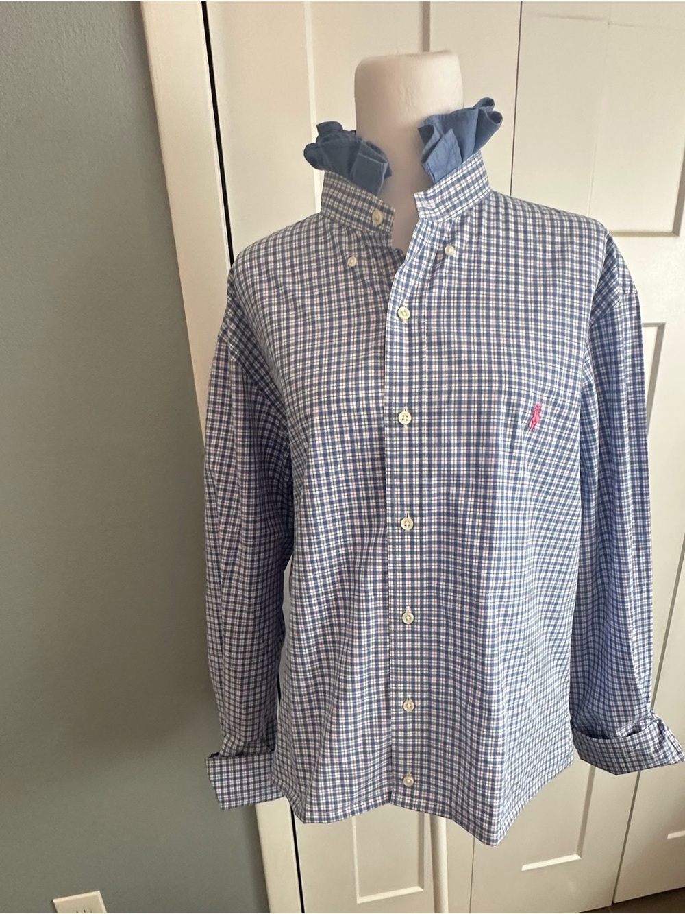 Women - Upcycled (reworked) men’s shirt with ruffled collar Ralph lauren